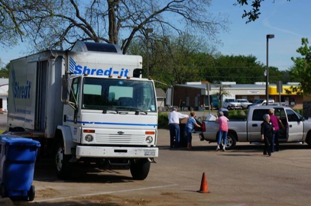 Shred-it trucks at Ennis State Bank