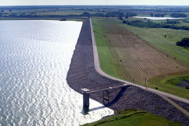 U.S. Army Corps of Engineers photo of Bardwell Lake back in 2000.